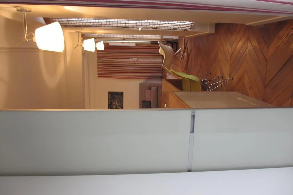Pont Neuf Apartment