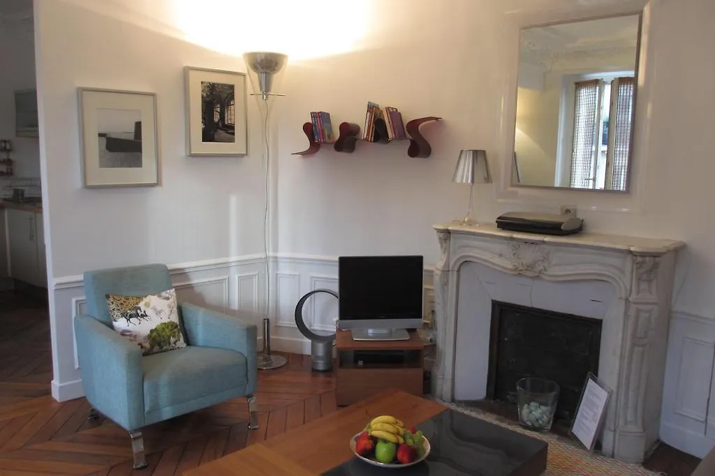Apartment Pont Neuf