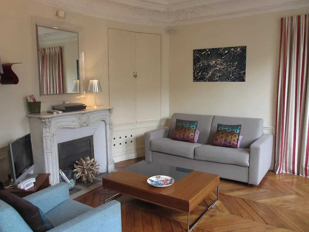 Apartment Pont Neuf